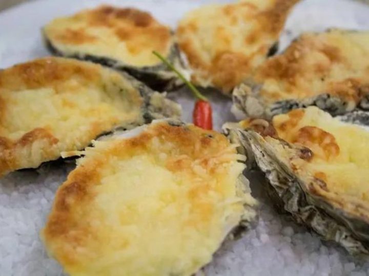 Freguesia Oyster Bar: Um Banquete de Sabores na Ilha da Magia
