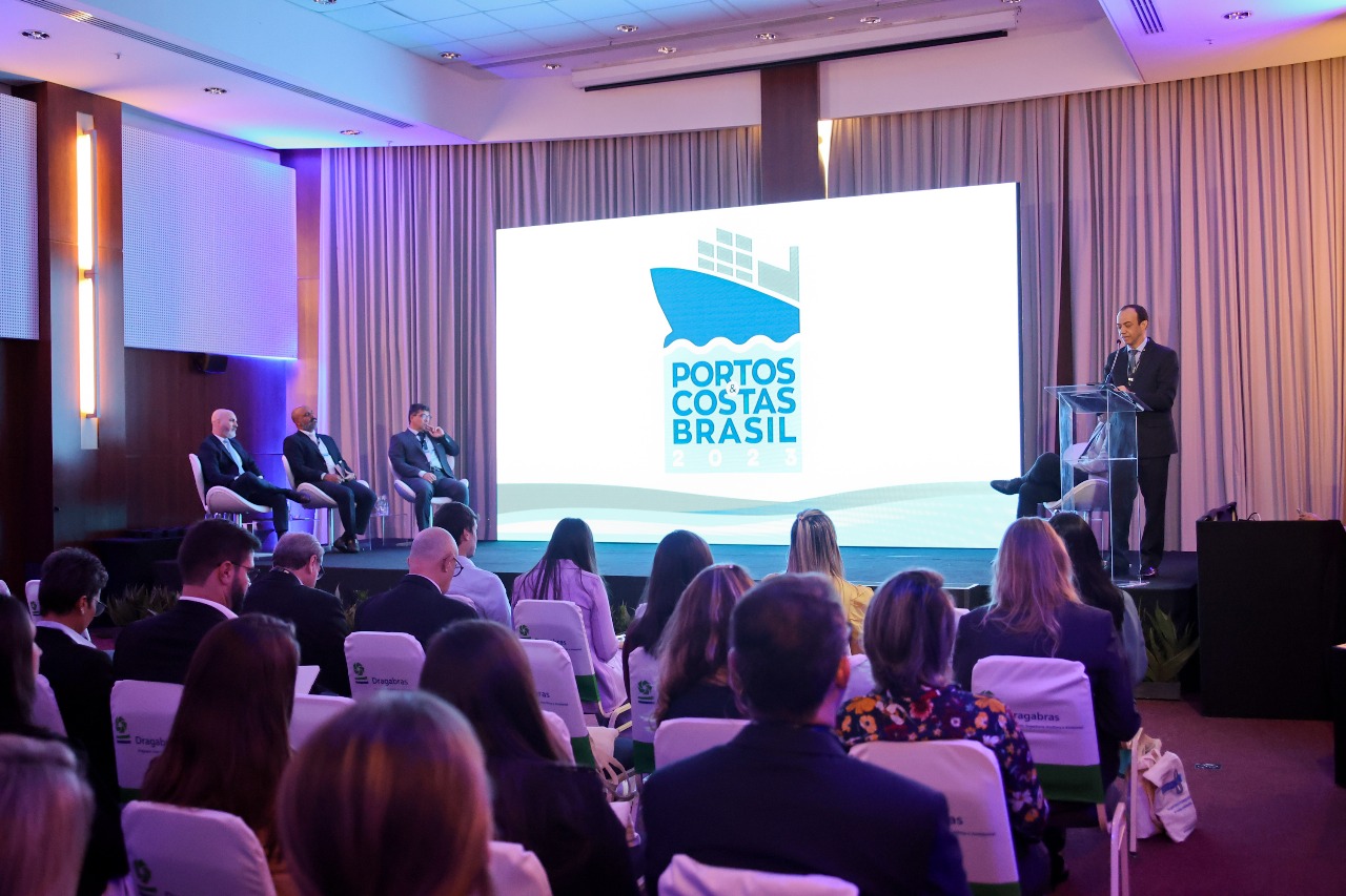 Portos & Costas Brasil 2025 discute entraves e soluções para os portos brasileiros