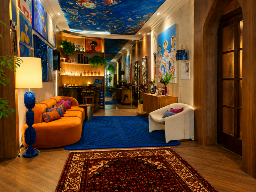Três ambientes da CASACOR São Paulo traduzem a casa como experiência sensorial