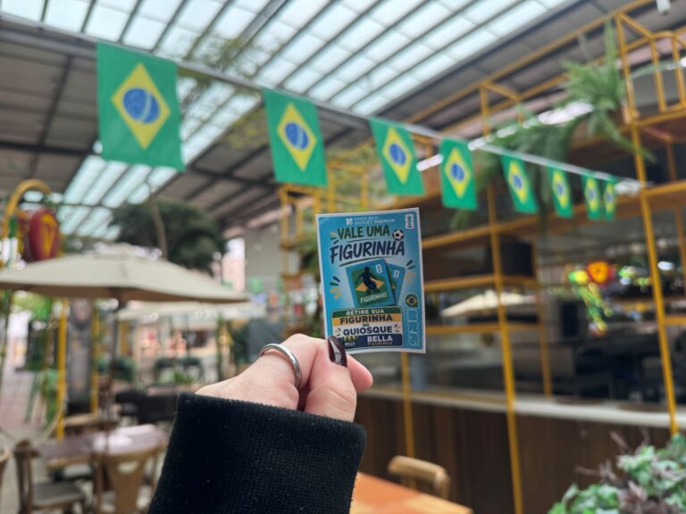 Público pode torcer pelo Brasil no Porto Belo Outlet Premium e concorrer à bola da Copa palpitando resultado dos jogos