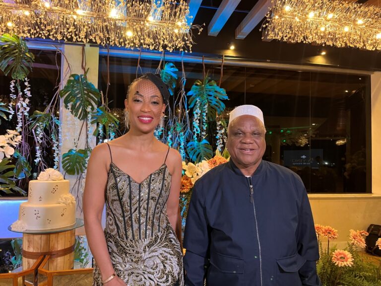 Jennifer Curcio celebra aniversário com noite dedicada ao turismo e à cultura da Costa do Marfim