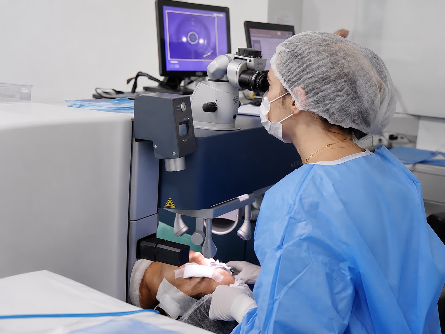 Mercado de cirurgia refrativa impulsiona expansão de rede catarinense pelo país